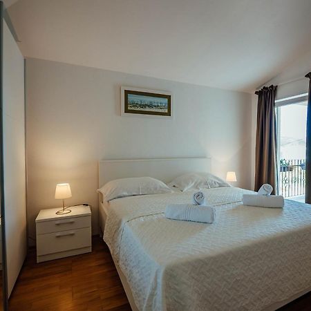 Villa Latica Donji Proložac Exteriör bild