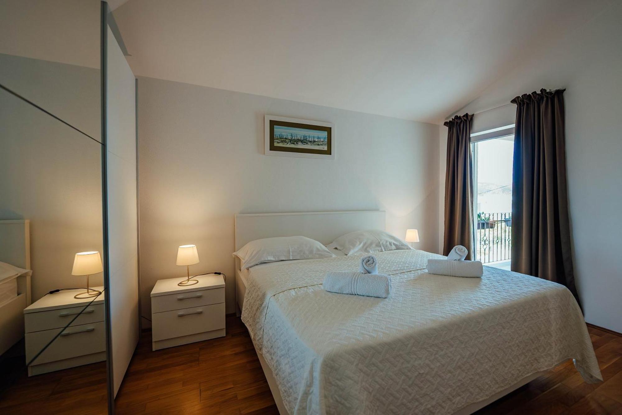 Villa Latica Donji Proložac Exteriör bild