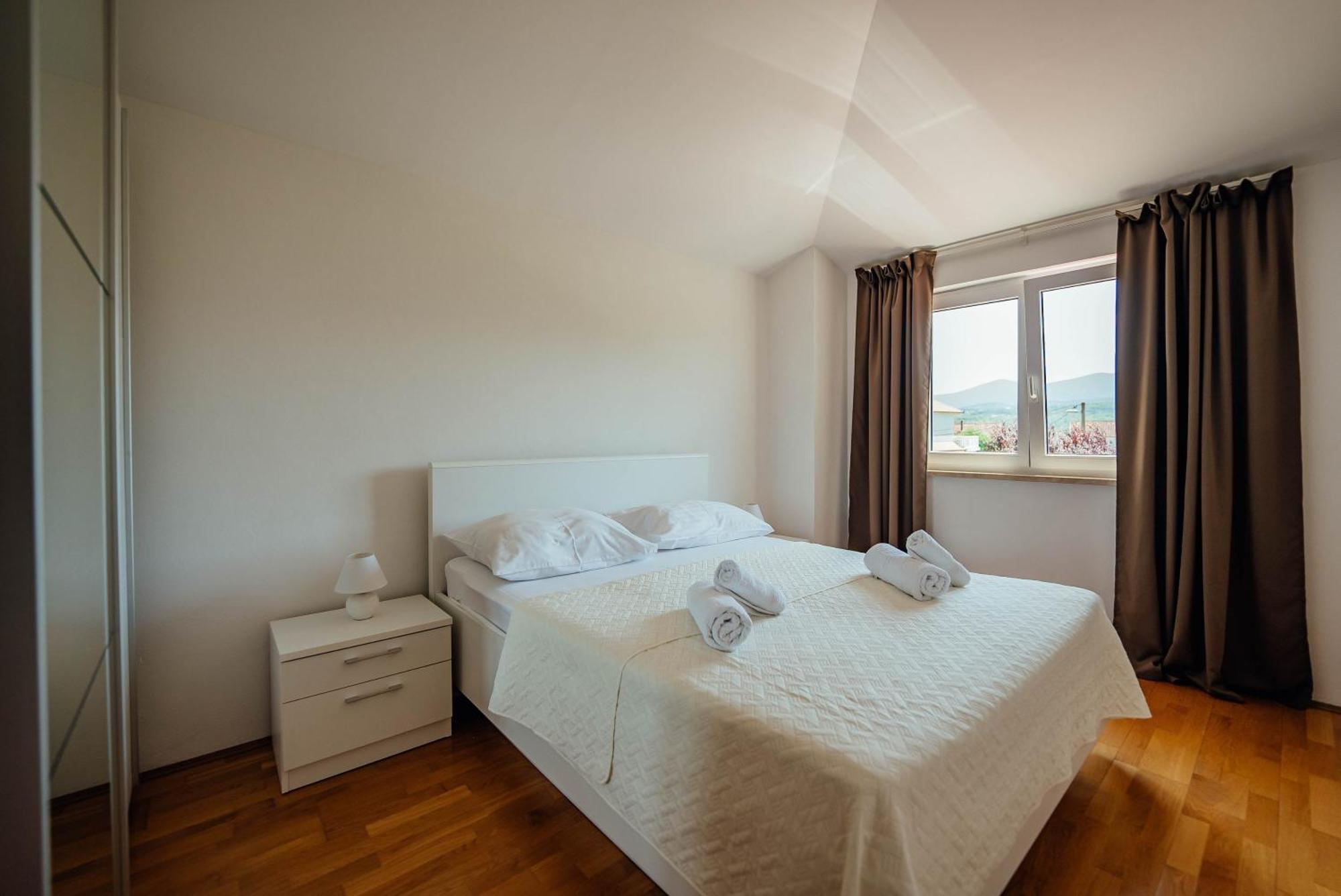 Villa Latica Donji Proložac Exteriör bild