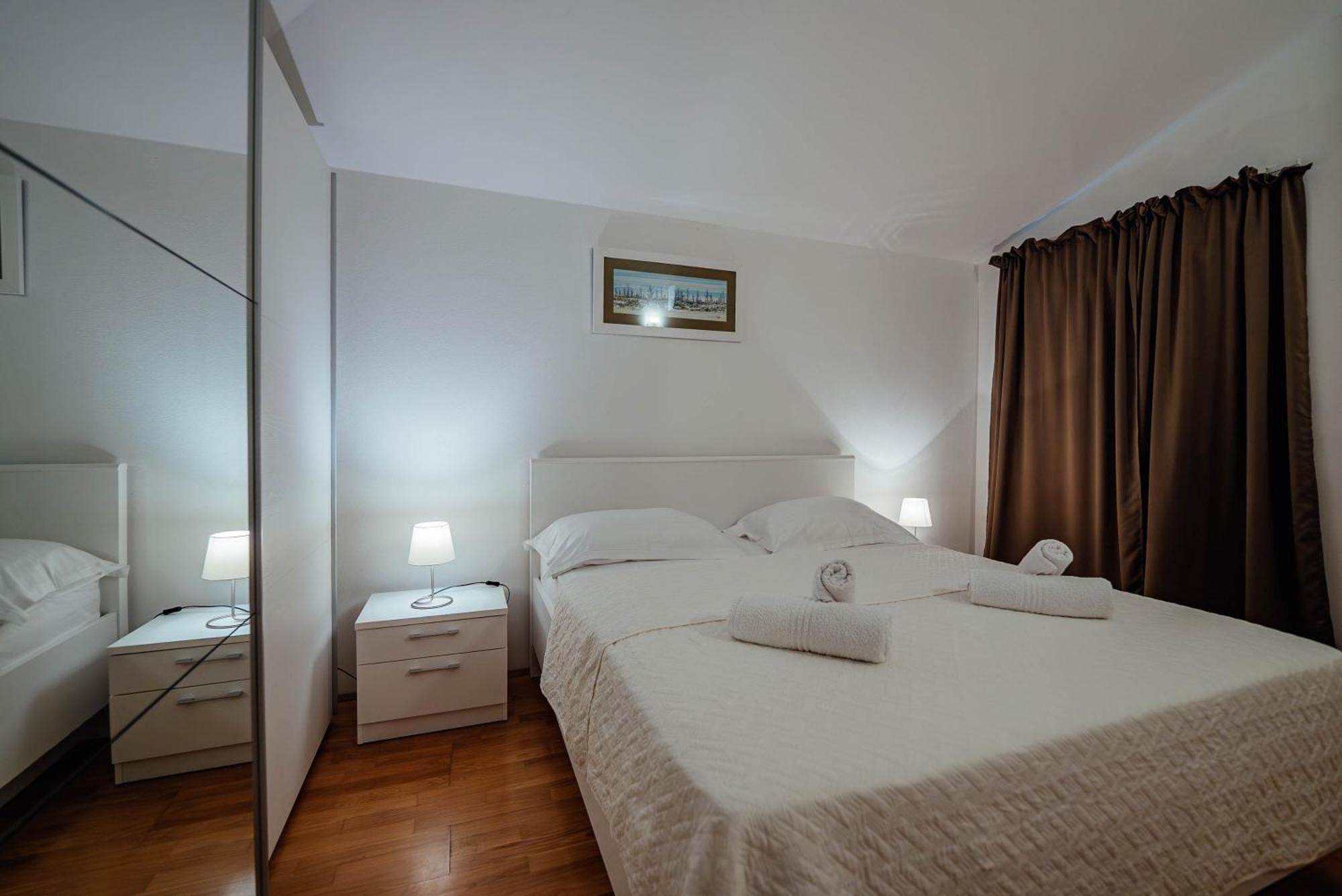 Villa Latica Donji Proložac Exteriör bild