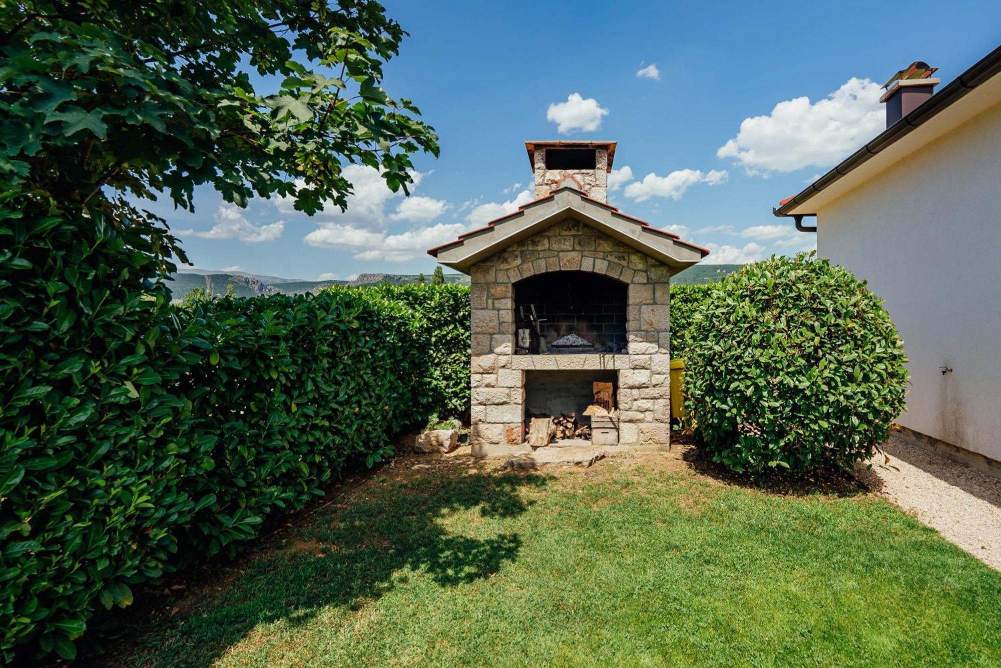 Villa Latica Donji Proložac Exteriör bild