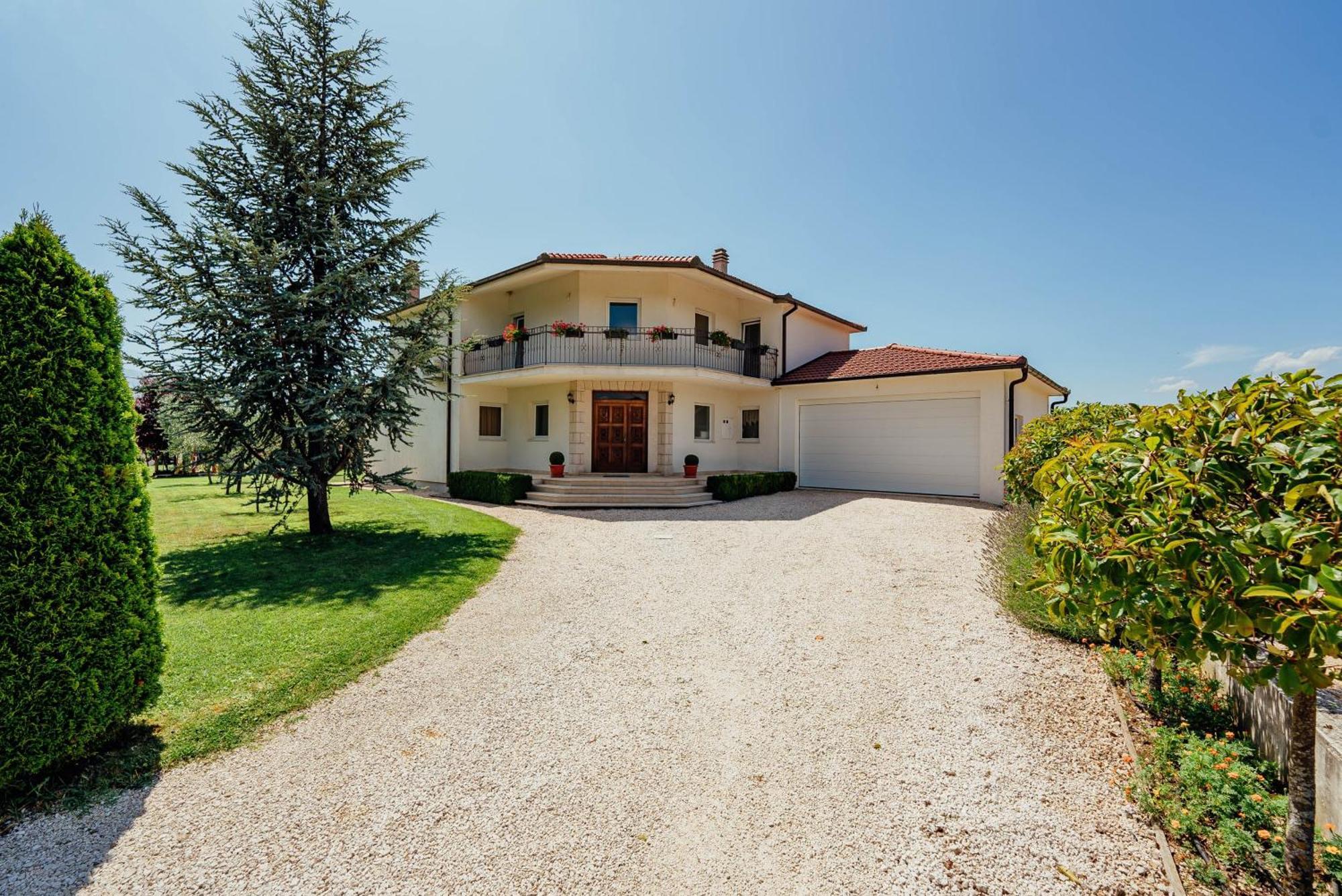 Villa Latica Donji Proložac Exteriör bild